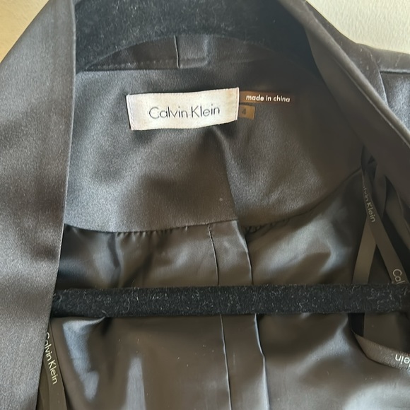 Calvin Klein satin cropped blazer - Picture 1 of 2